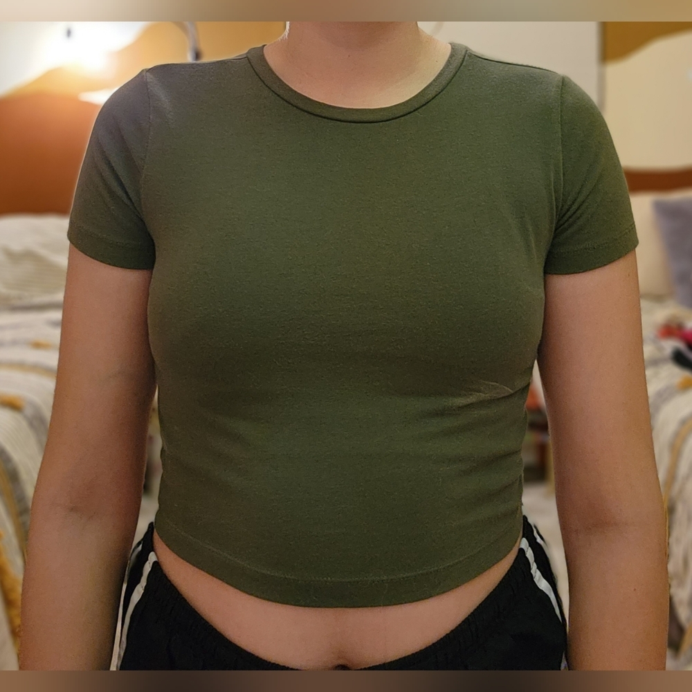 Wild Fable Green Cropped Tee
